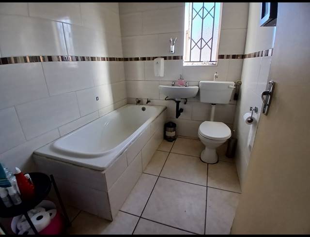 3 BEDROOM HOUSE FOR SALE IN WINDMILL PARK